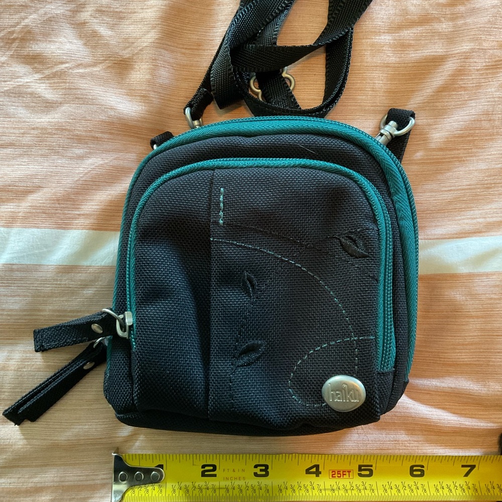 Haiku Black and Teal Compact Bag
